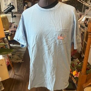Vineyard Vines/discovery channel shark week T-Shirt size M